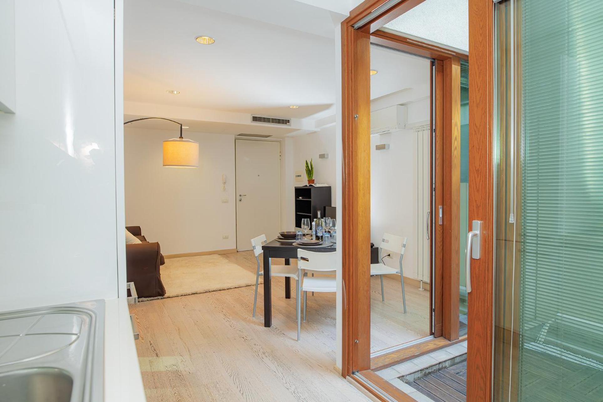 Navigli 10 Min Loft Moderno Con Area Esterna Apartment Milan Luaran gambar
