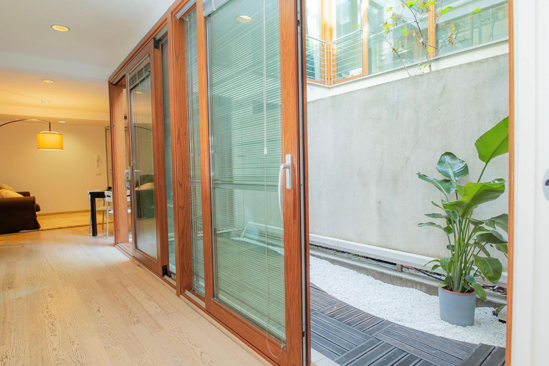 Navigli 10 Min Loft Moderno Con Area Esterna Apartment Milan Luaran gambar